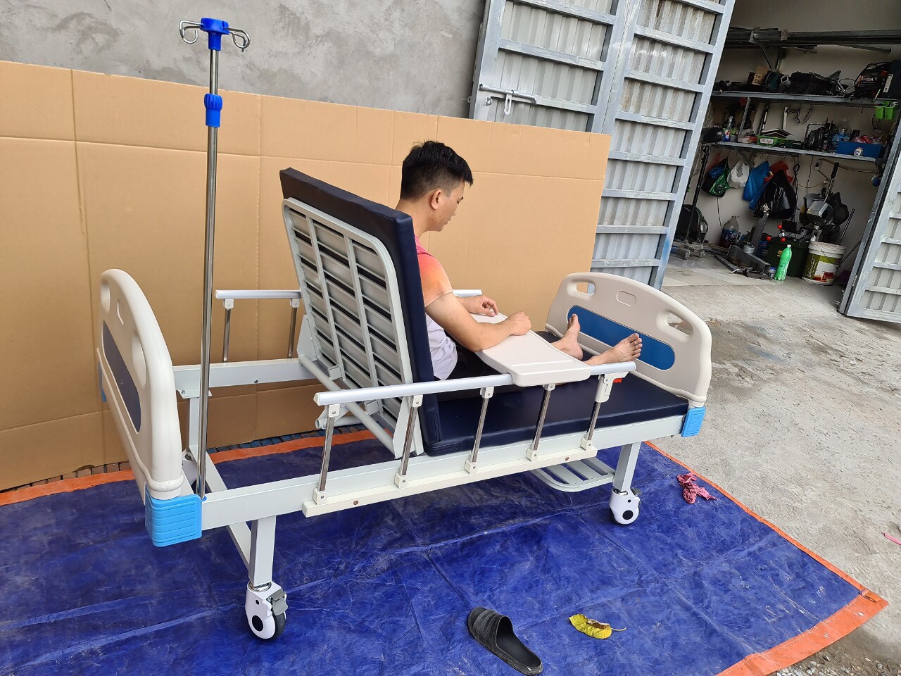 Cữa Hàng Giường Y Tế Giá Rẻ Tại Cà Mau