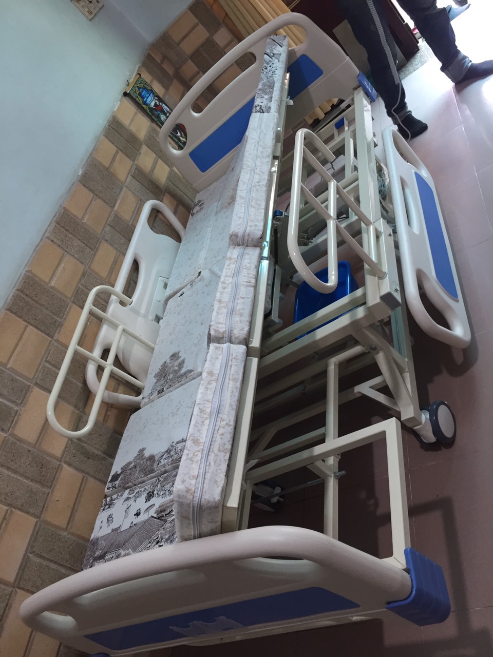 Giường bệnh lucass gb4