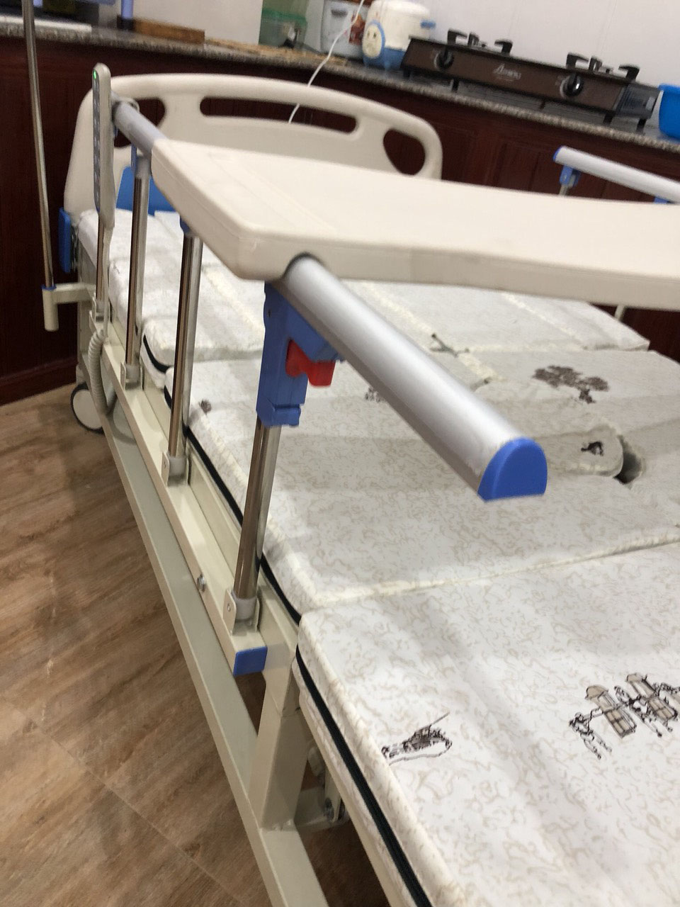 Cữa hàng giường y tế lucass chính hãng nhập khẩu ở vũng tàu