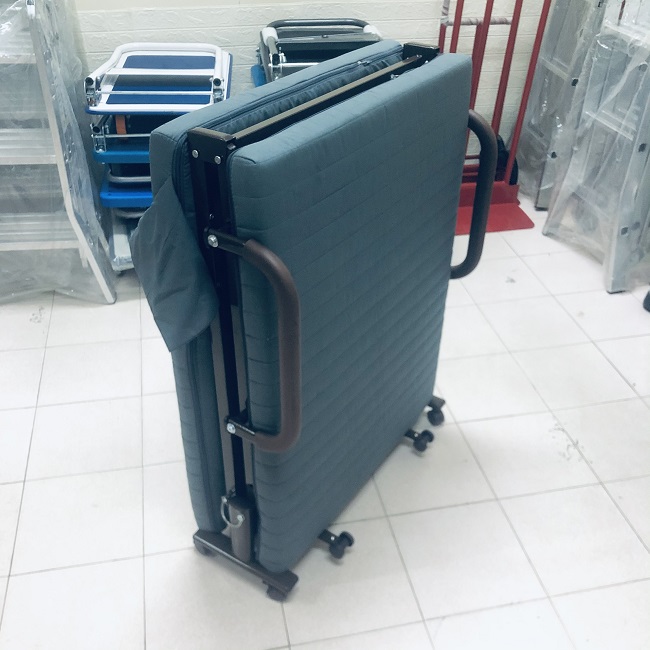 Giường cho người già
