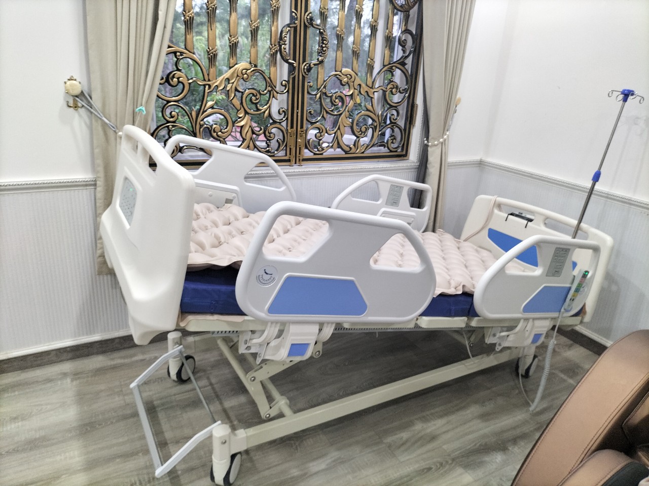 Giường y tế cao cấp