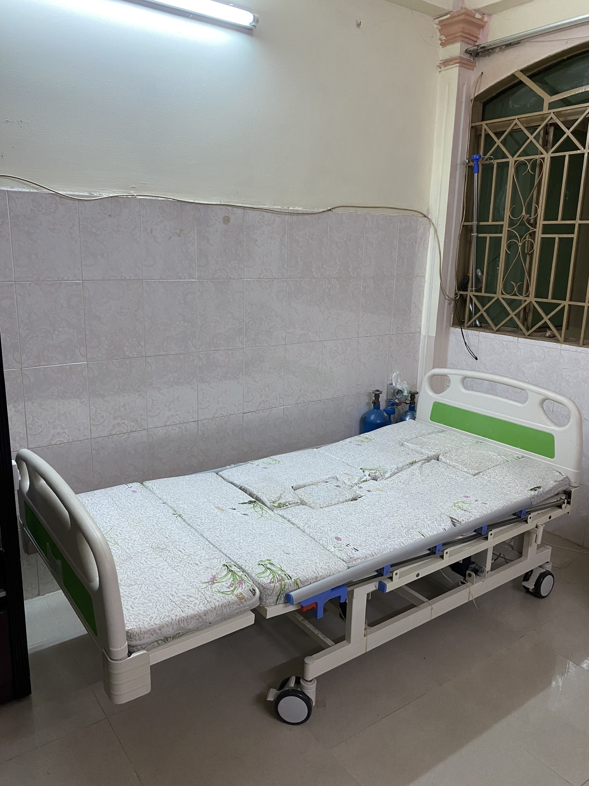 Giường bệnh ở vĩnh long